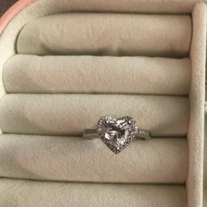 NEW🎄S925 heart shape ring💍 size 7🎄🎄
